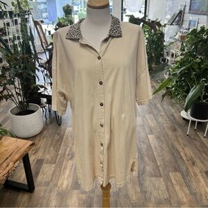 Hot Cotton Tan Button Up Shirt Cheetah Print Collar